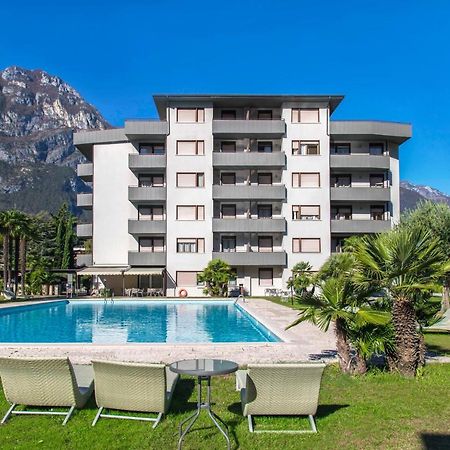Residence Monica Riva del Garda Esterno foto