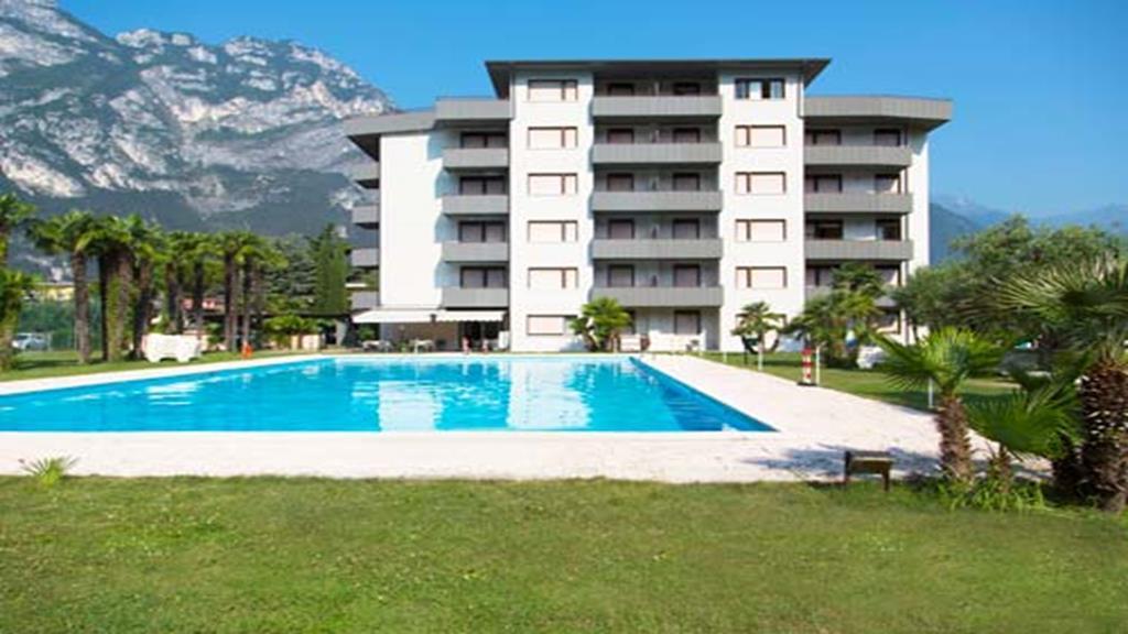 Residence Monica Riva del Garda Esterno foto