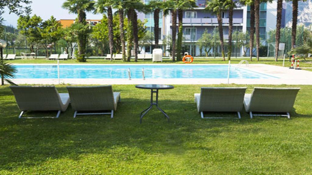 Residence Monica Riva del Garda Esterno foto