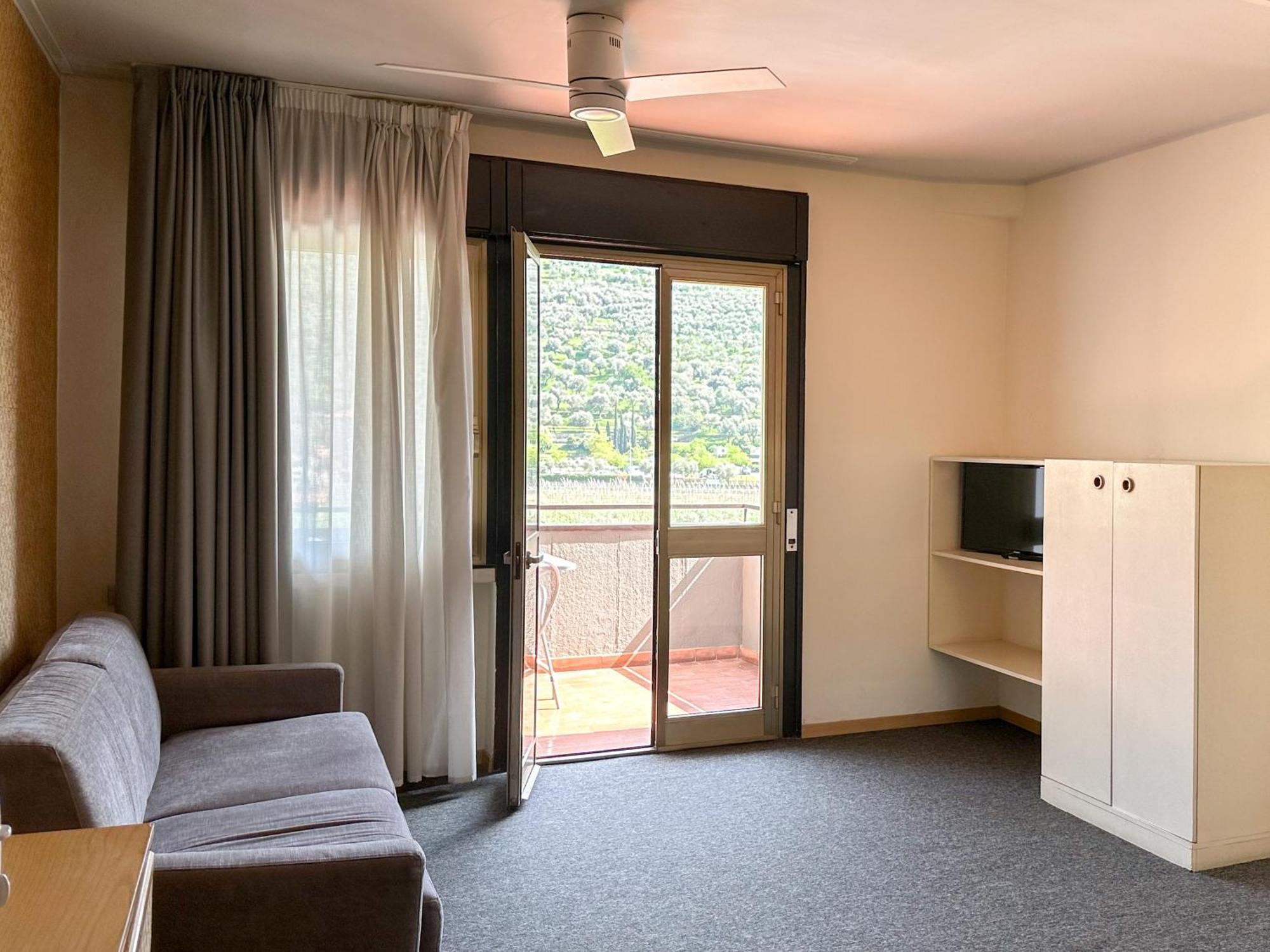 Residence Monica Riva del Garda Esterno foto