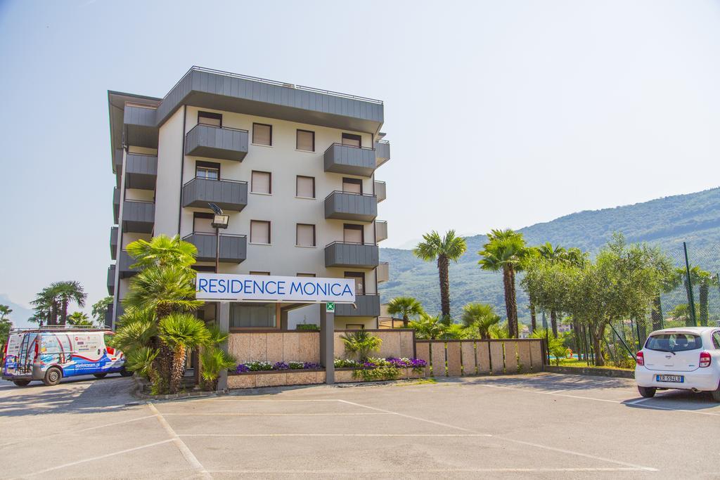 Residence Monica Riva del Garda Esterno foto